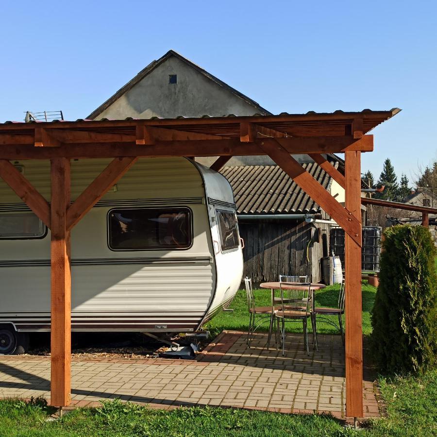 Pole U Mani Hotel Wizajny Kültér fotó